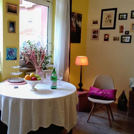 Lägenhet De Luxe 15 Min From Frankfurt Fair And European Bank *